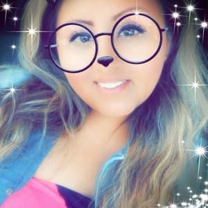 Meet your Posher, Nitzia